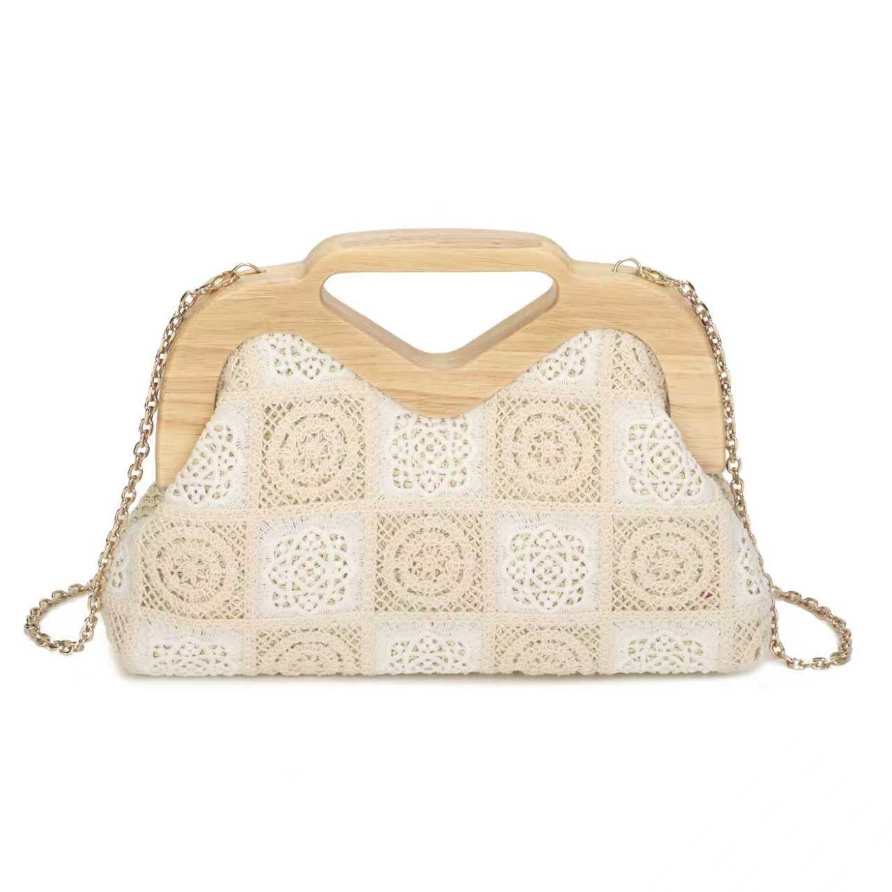 Borsa da Sera con Clip in Legno e Motivo Geometrico in Pizzo Art.CE259