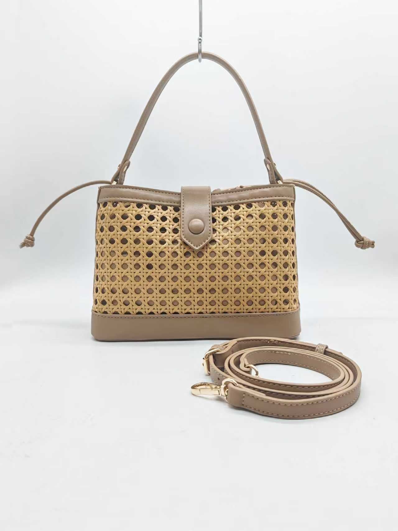 Borsa a mano in bambù con materiale PU e tasca interna, per tutti i giorni, alla moda. Art. 27483